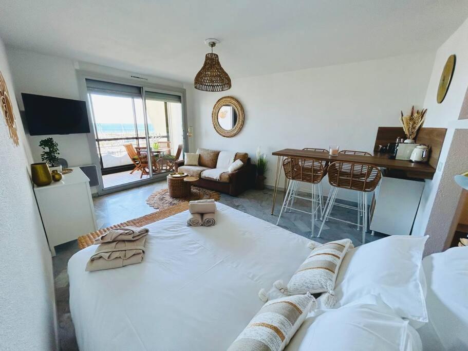 Studio Chic & Cosy Vue Mer, Clim, Parking Ла Гранде-Моте Екстериор снимка