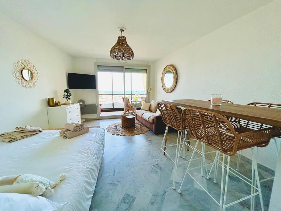 Studio Chic & Cosy Vue Mer, Clim, Parking Ла Гранде-Моте Екстериор снимка